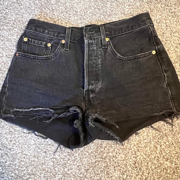 Black Levi shorts - Picture 1 of 4